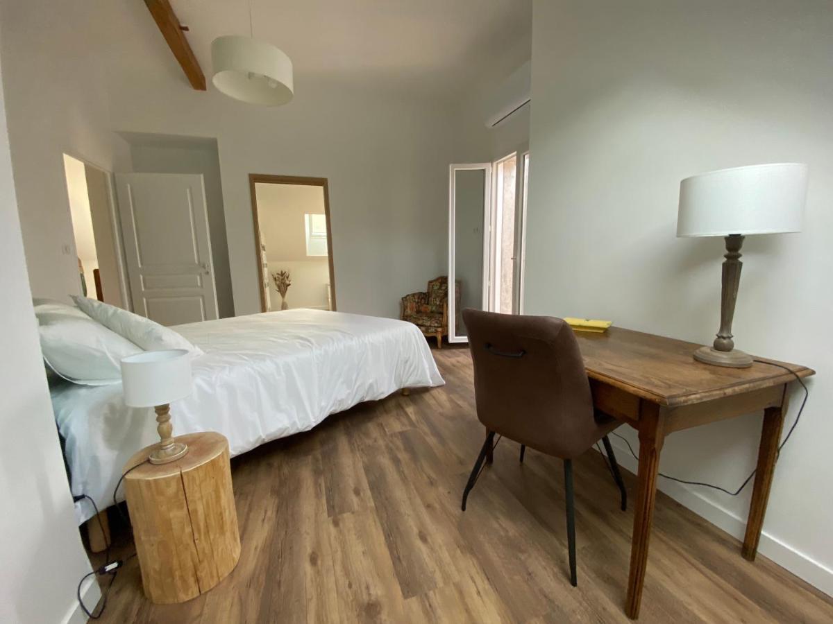 Aou Saintou Hotell Morlaas Exteriör bild